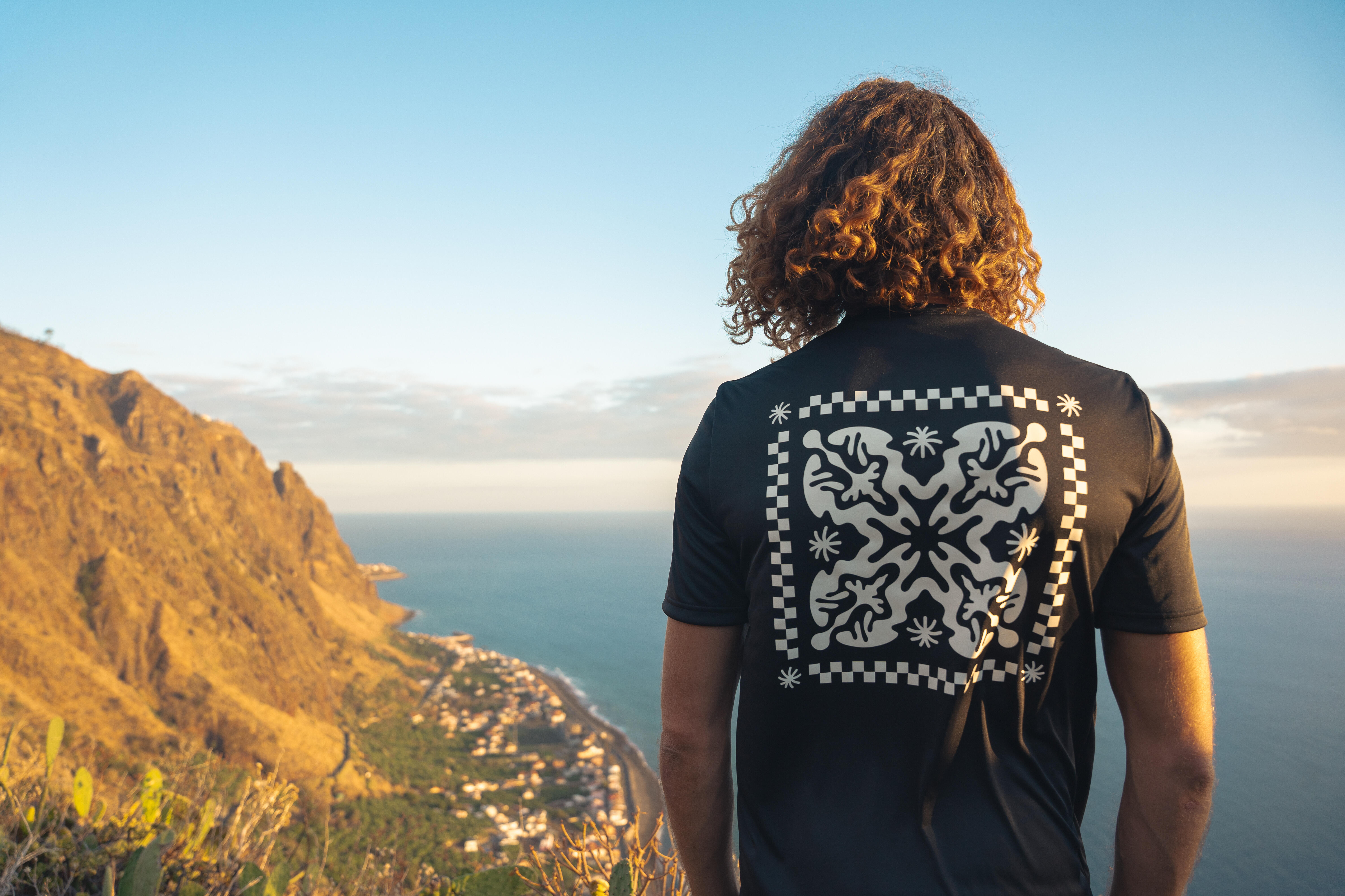 Playera de surf con UPF 50+